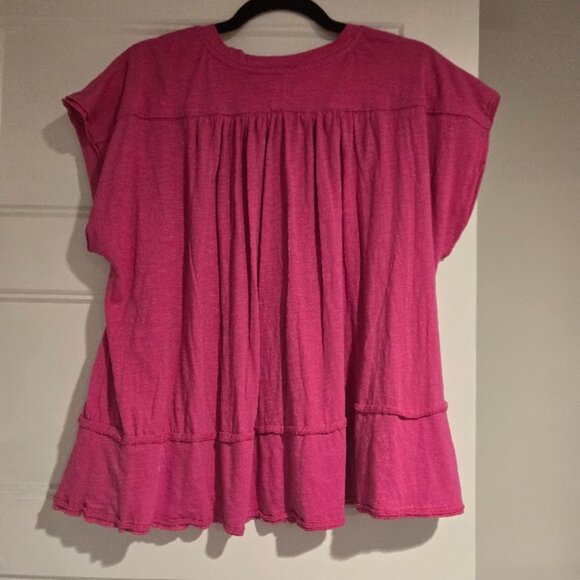 Anthropologie Rasberry Smocked Swing Tee NWT Size Small - Picture 2 of 4